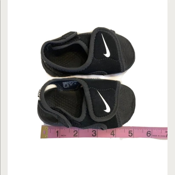 5c nike sandals